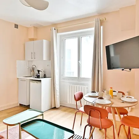 Pour 4 Proche De La Gare Montparnasse Apartment Paris